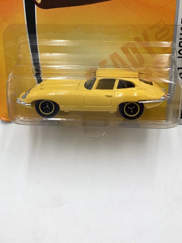 Matchbox 2009 #9 1961 Jaguar E -Type Coupe yellow 209C Cheap