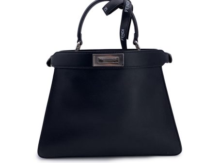 Fendi by Marc Jacobs Black Peekaboo ISeeU Medium Top Handle Bag Fashion